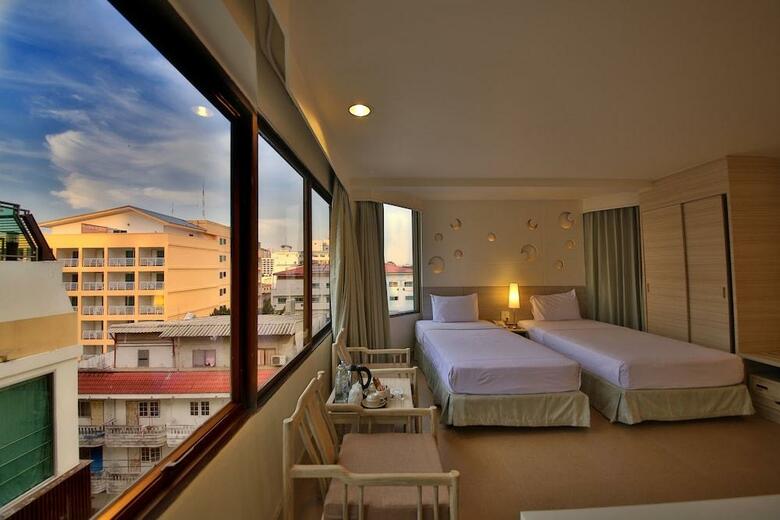Sunshine Hotel And Residences