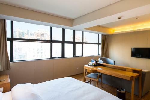 Ji Hotel Zhenjiang Railway Station