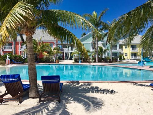 Hotel Sandyport Beach Resort