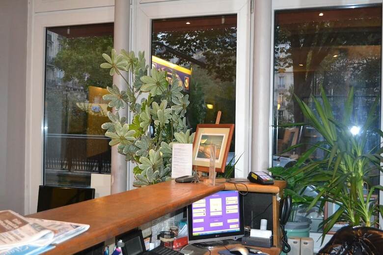 Hotel Williams Opera