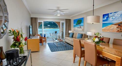 Apartamentos Suites At Divi Little Bay Beach Resort