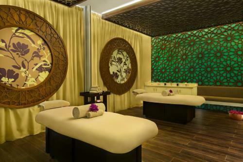 Hotel Hilton Al Hamra Beach & Golf Resort