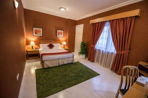 London Creek Hotel Apartments