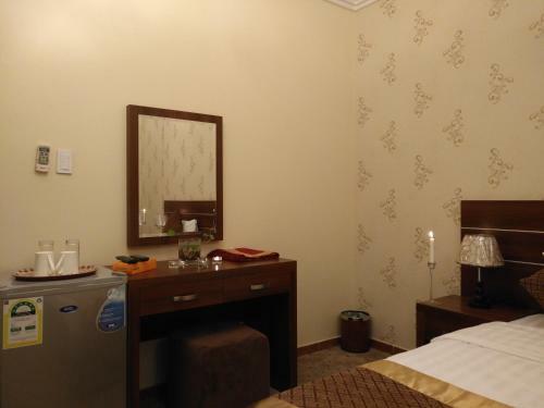 Apartamento Crown Glory Hotel Suites