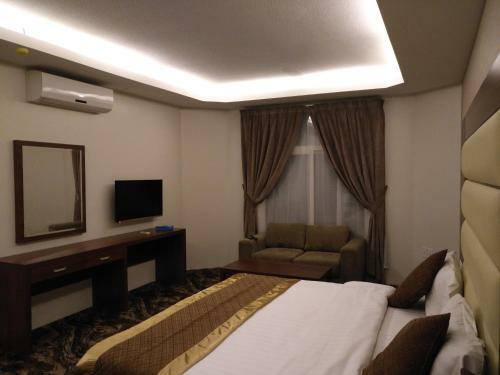 Apartamento Crown Glory Hotel Suites