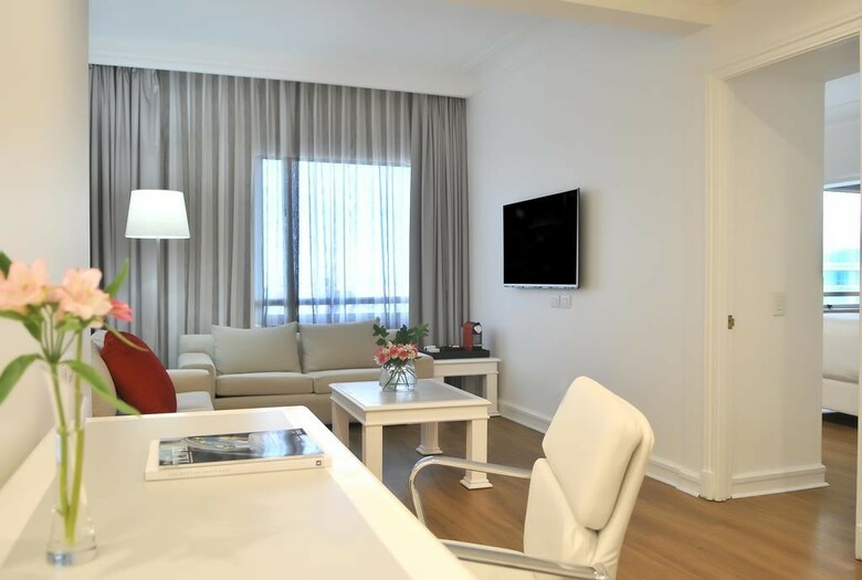 Hotel NH Collection Plaza Santiago