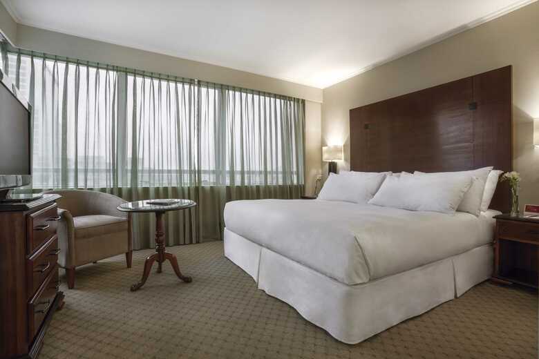 Hotel NH Collection Plaza Santiago