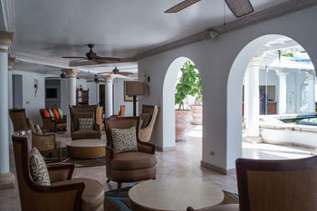 Colony Club By Elegant Hotels