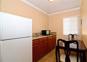 Motel Rodeway Inn And Suites