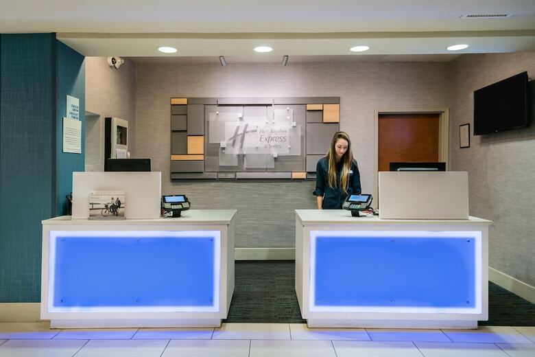 Holiday Inn Express Hotel & Suites Rocky Mount