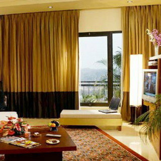 Hotel Radisson Blu Dhaka Water Garden