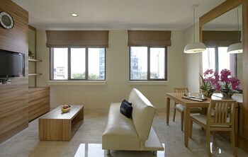 Apartamentos Ra Residence Simatupang Jakarta