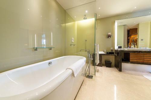 New World Guiyang Hotel