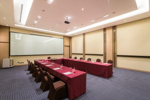 Best Western Plus Wanda Grand Hotel