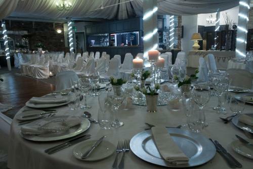 Hotel Meifod Country House