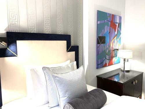 Luxury Apartments Mondrian Old Town IV