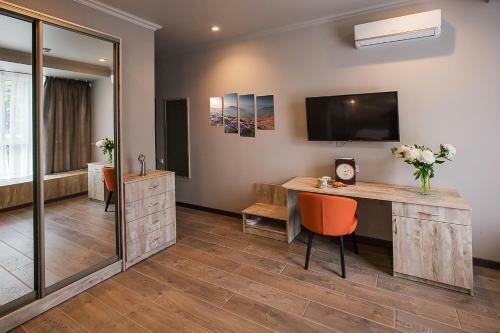 Time Hotel