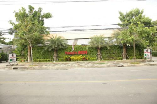 Hotel Friend's House Resort