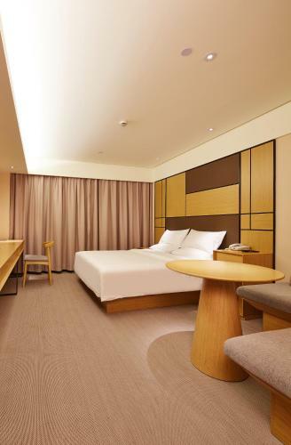 Ji Hotel Shanghai Fengxian South Bridge