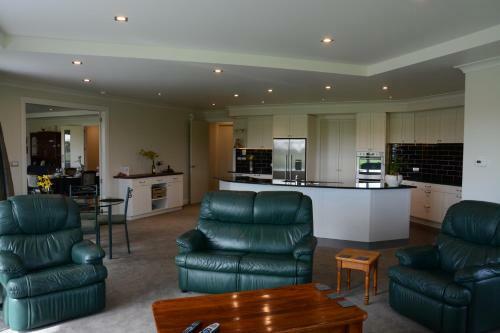Bed & Breakfast Matangi Oaks Boutique B & B