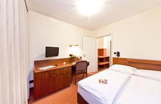 Novum Hotel Rieker Stuttgart Hauptbahnhof