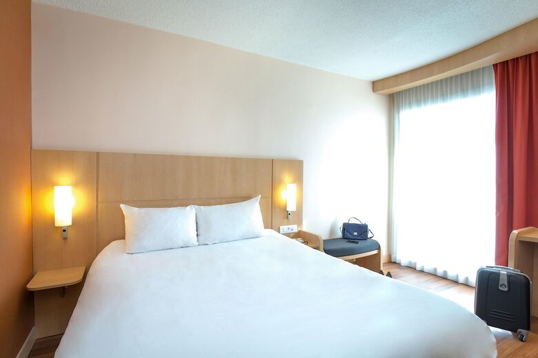 Hotel Ibis Cavaillon Portes Du Luberon