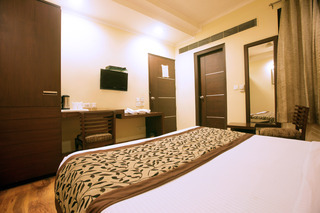 Hotel The Pearl - A Royal Residency