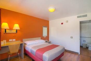 Motel 6 Los Angeles - Sylmar
