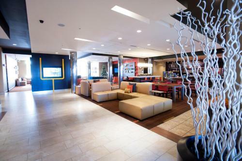 Hotel Courtyard By Marriott Evansville East