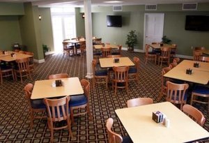 Hotel Carmel Inn & Suites