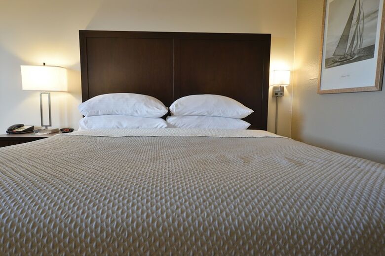 Hotel Riversage Billings Inn