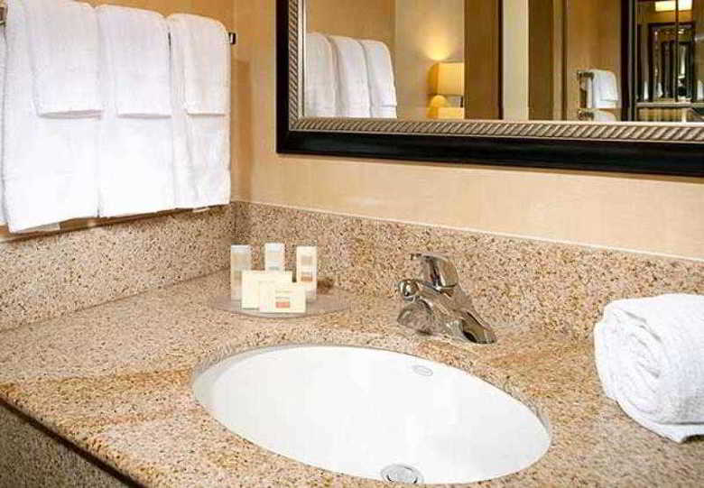 Hotel Courtyard By Marriott Detroit Livonia