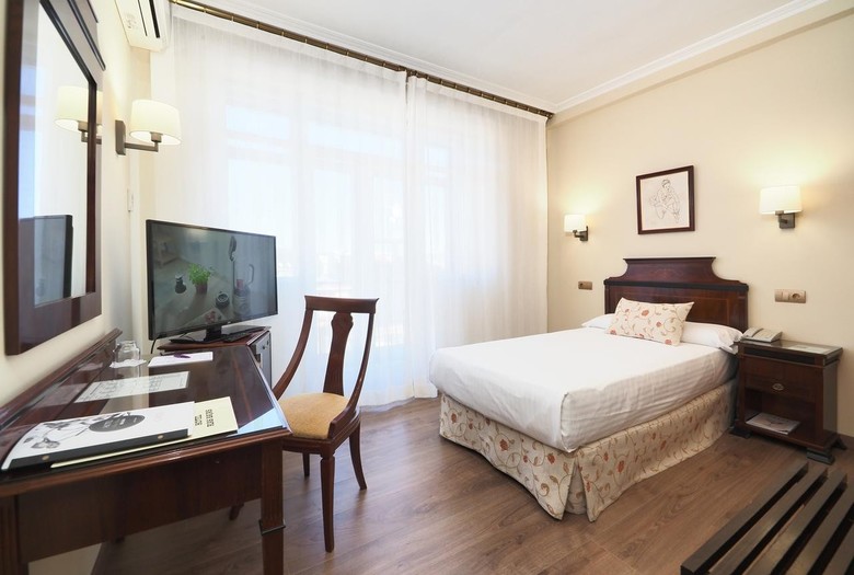 Hotel R�as Bajas