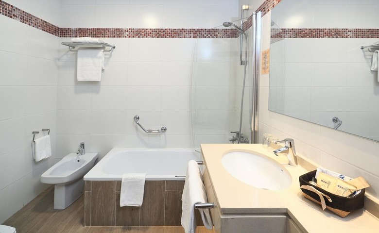 Hotel R�as Bajas