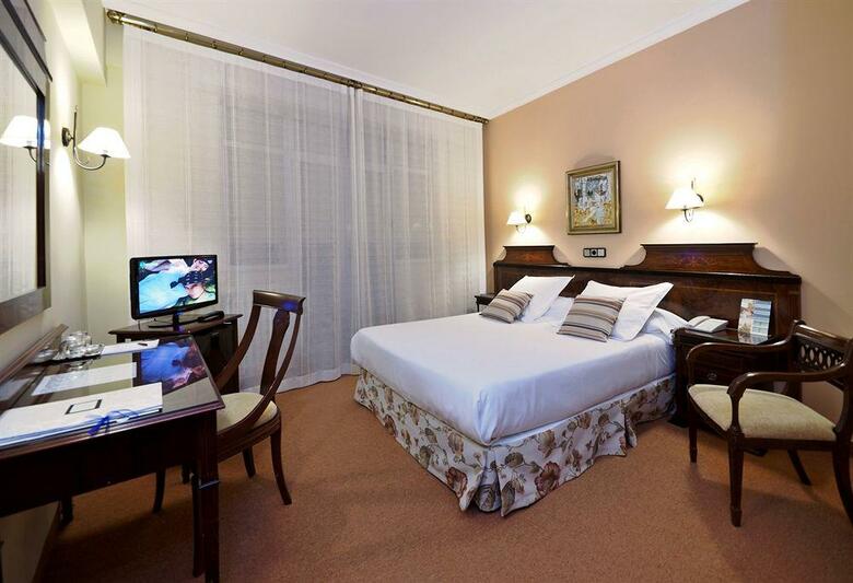 Hotel R�as Bajas