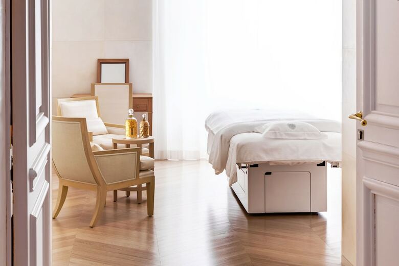 Hotel Le Claridge Champs-elysees Fraser Suites
