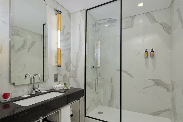 Hotel Le Claridge Champs-elysees Fraser Suites