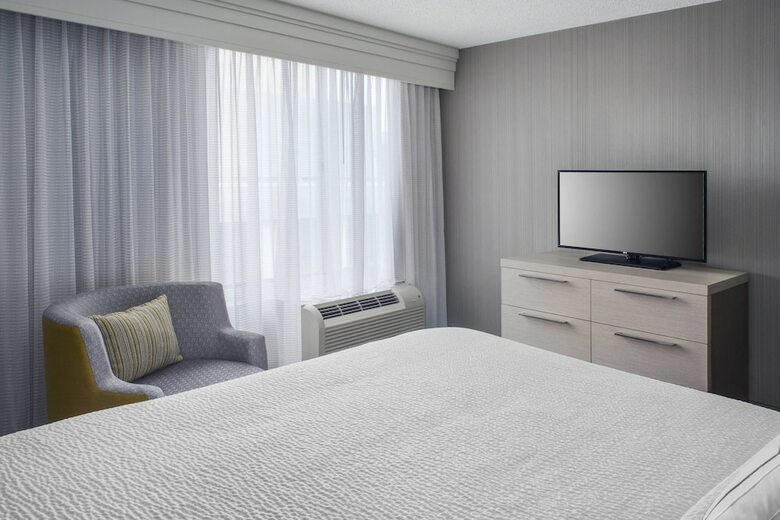 Hotel Courtyard By Marriott Charlotte City Center