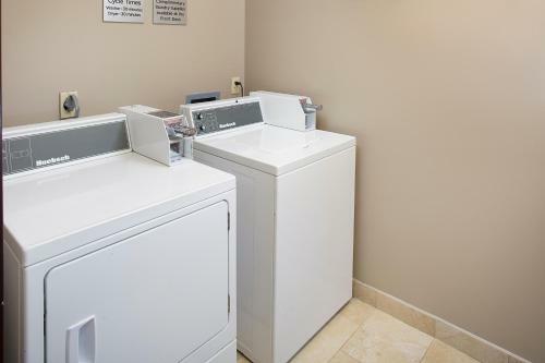 Hotel Courtyard By Marriott Richmond Airport