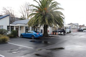Diplomat Motel