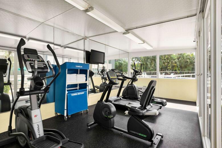 Envision Hotel Miami International Airport