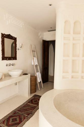 Villa Qambani Luxury Resort