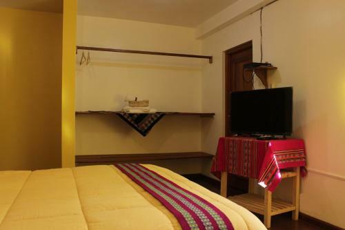 Hostal Alojamiento El Amanecer "el Patzawararin"