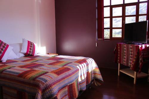 Hostal Alojamiento El Amanecer "el Patzawararin"