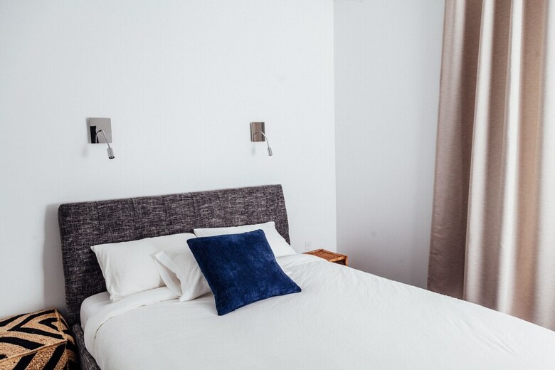 Leqube Apartments