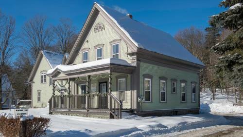 Bed & Breakfast The Karass Inn