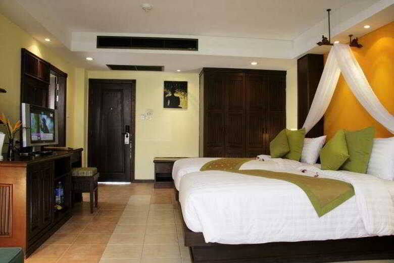 Hotel Khao Lak Emerald Beach Resort & Spa