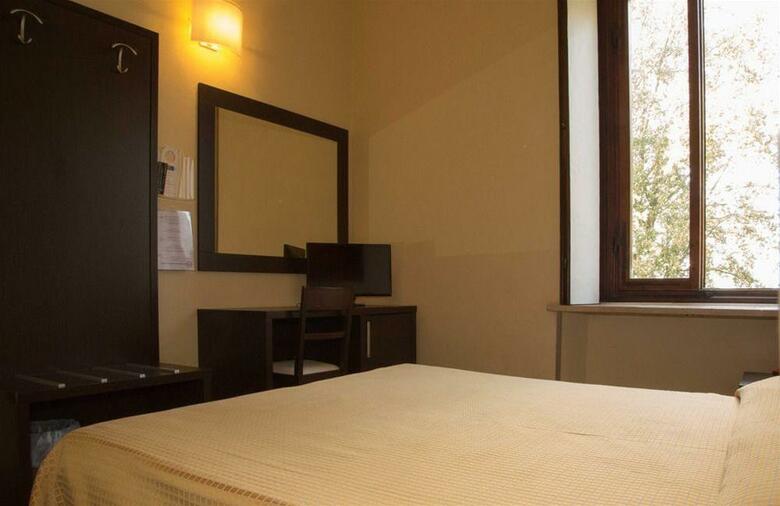 Hotel Villa Montarioso