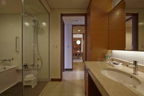 Hotel Axia South Cikarang Service Apartment