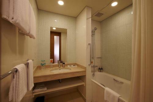 Hotel Axia South Cikarang Service Apartment